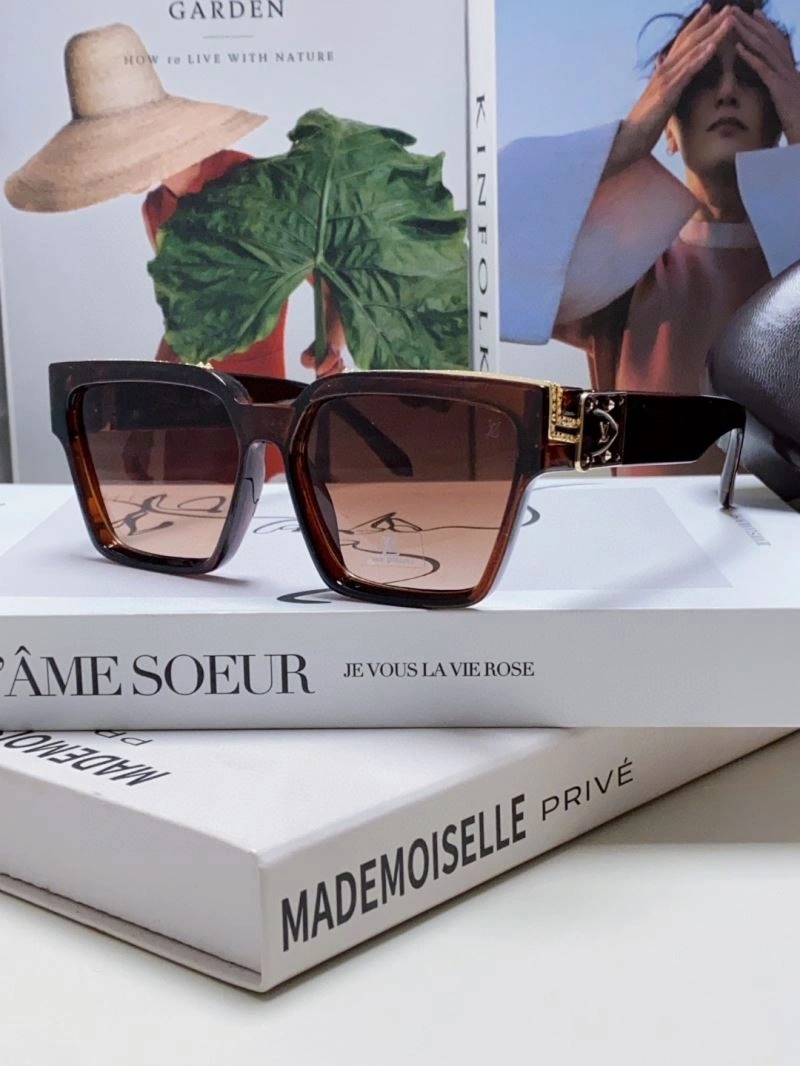 Louis Vuitton Sunglasses RelaxedFit 280816