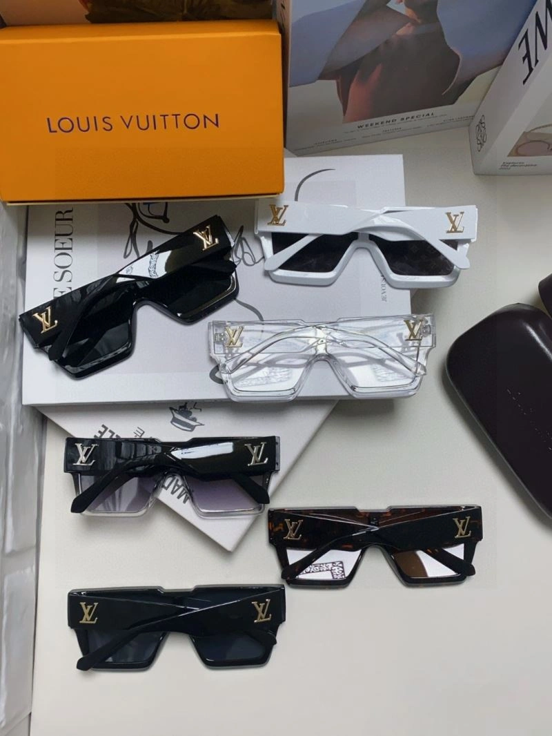 Bright Louis Vuitton Sunglasses 280841