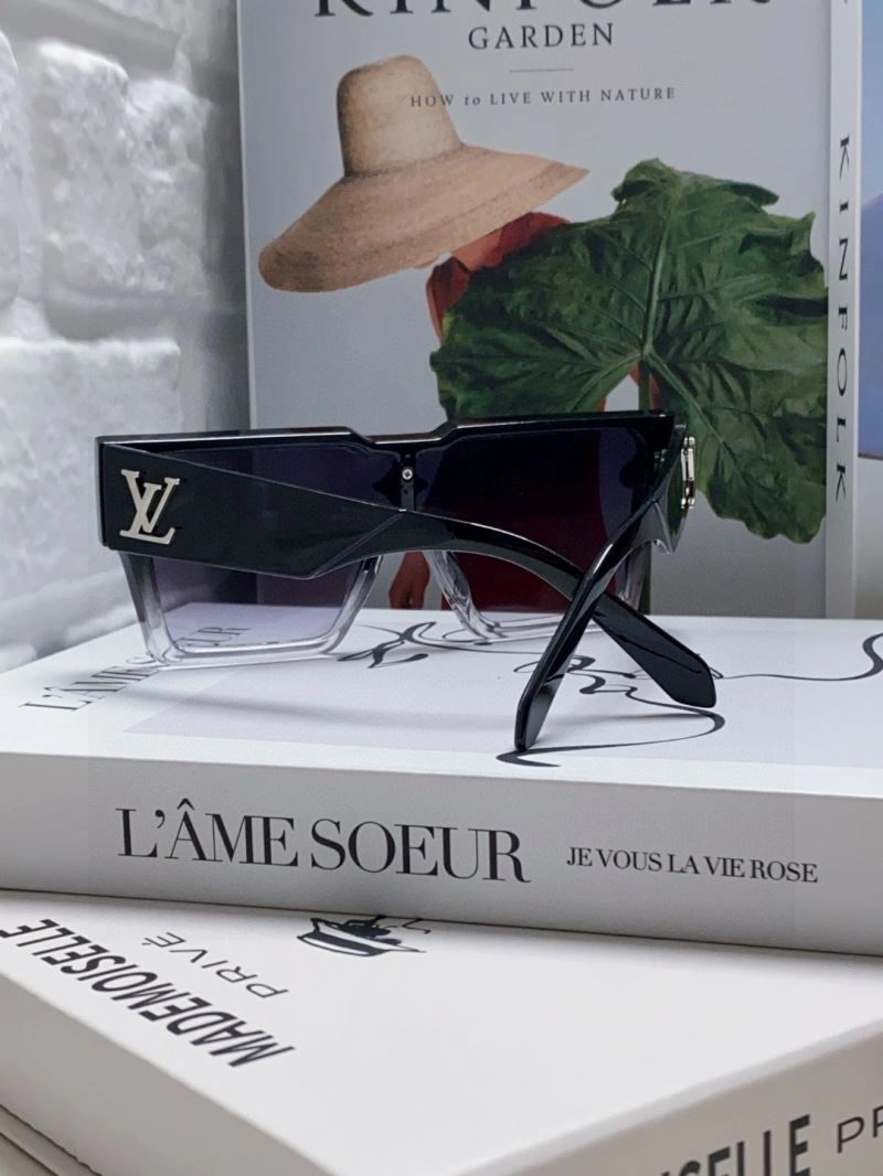 Bright Louis Vuitton Sunglasses 280841