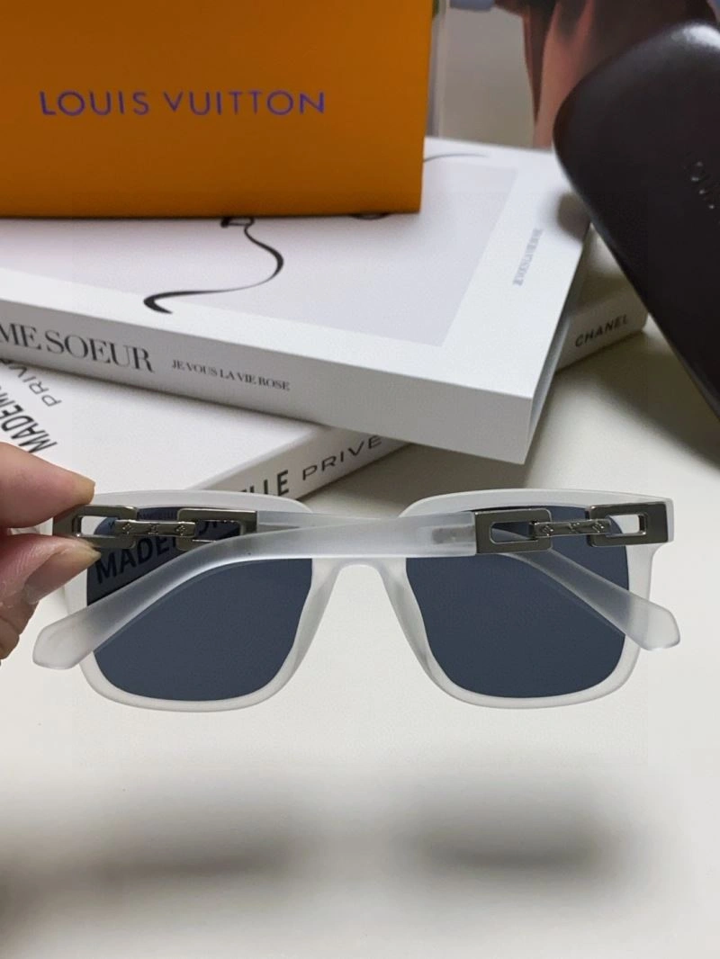 Louis Vuitton Sunglasses Fashionable 280822