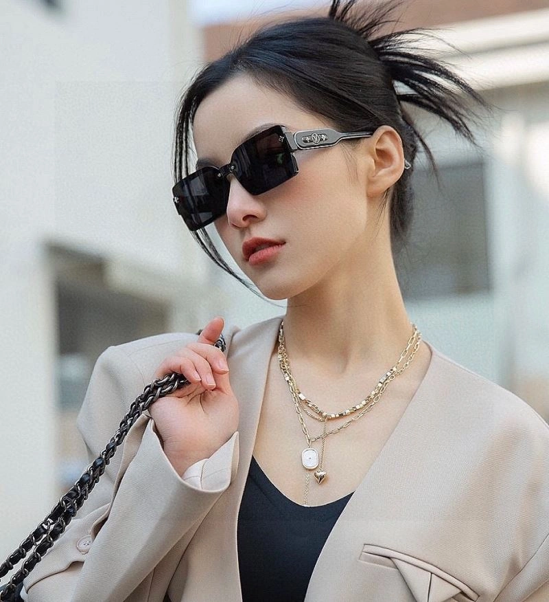 Louis Vuitton Sunglasses Sporty 280842
