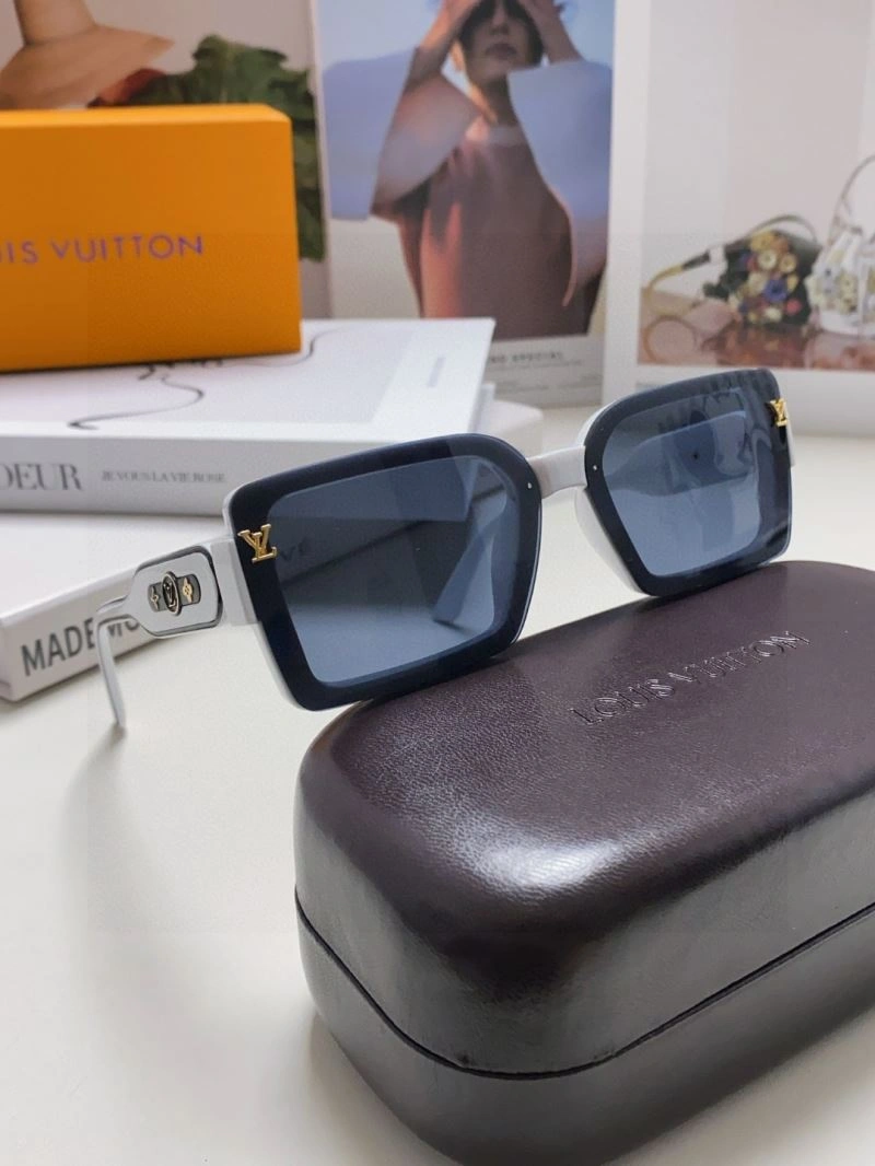 Louis Vuitton Sunglasses Sporty 280842