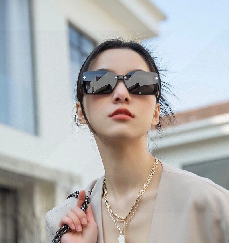 Louis Vuitton Sunglasses Sporty 280842