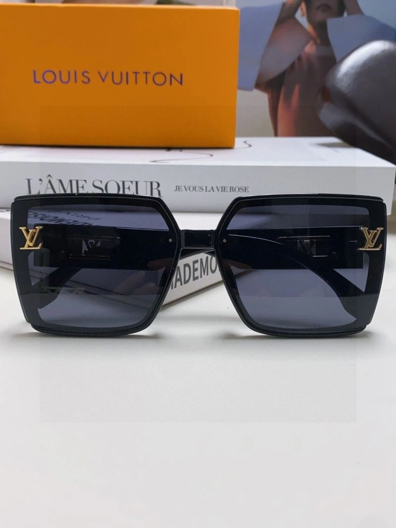 Bright Louis Vuitton Sunglasses 280833