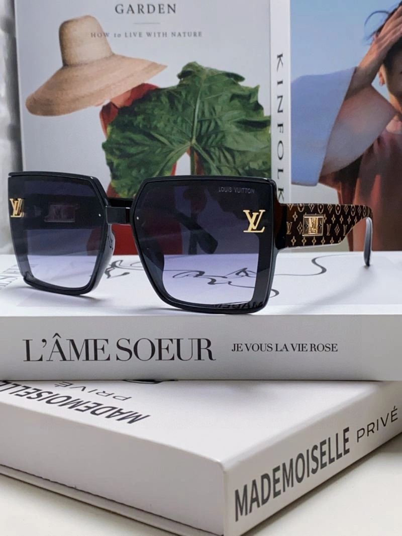 Affordable Louis Vuitton Sunglasses 280821