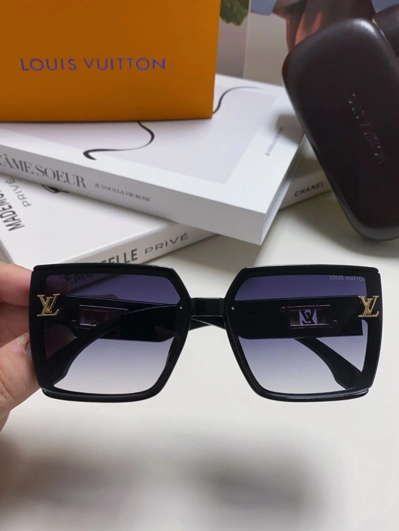 Affordable Louis Vuitton Sunglasses 280821