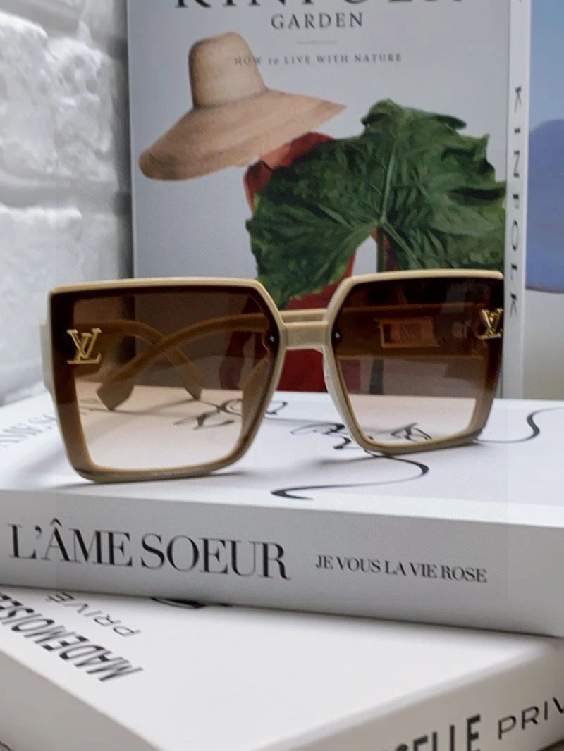 FreshLook Louis Vuitton Sunglasses 280836