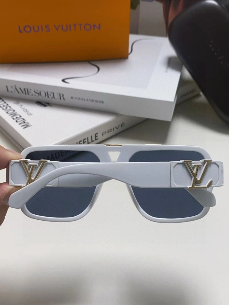 Timeless Louis Vuitton Sunglasses 280829