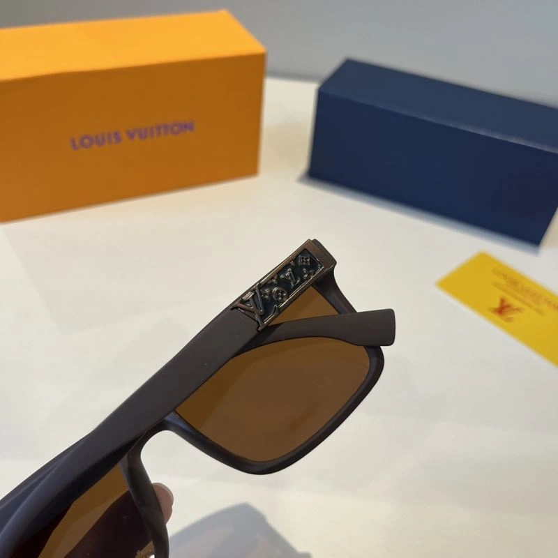Lightweight Louis Vuitton Sunglasses 280812