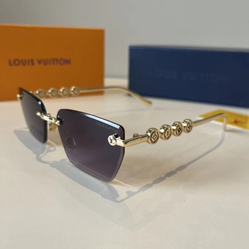 Versatile Louis Vuitton Sunglasses 280810