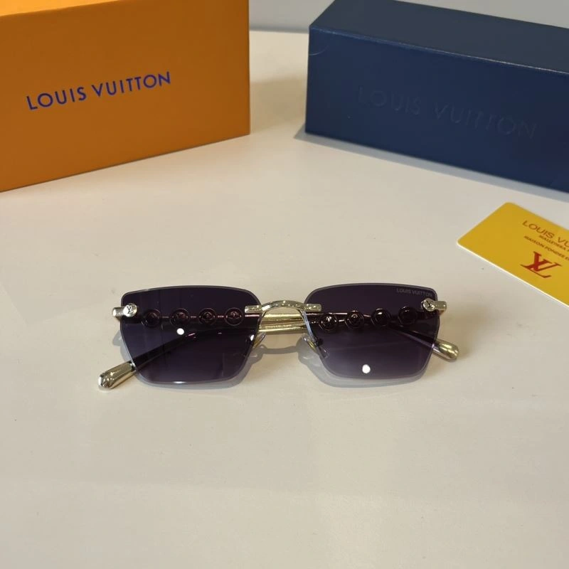 Versatile Louis Vuitton Sunglasses 280810