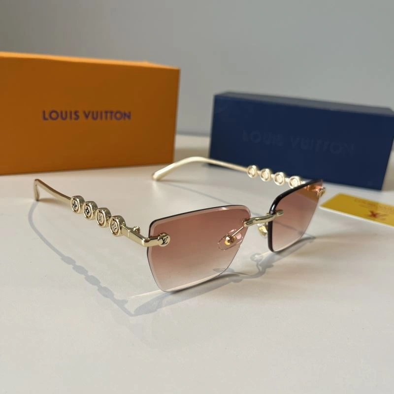 Louis Vuitton Sunglasses Casual 280808