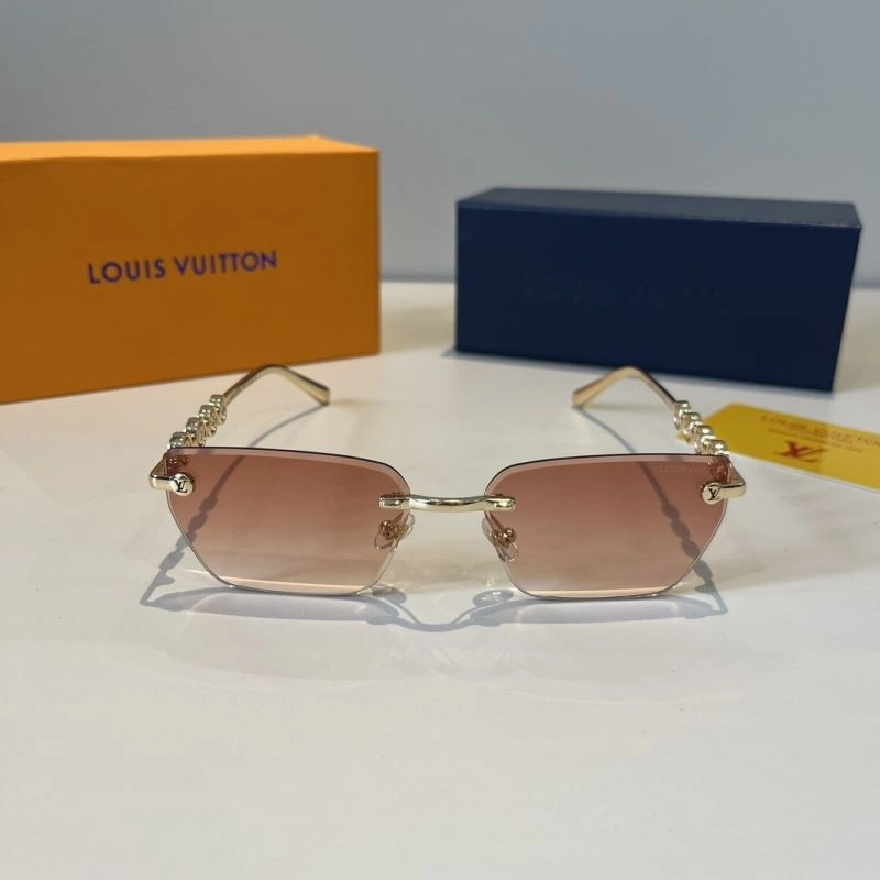Louis Vuitton Sunglasses Casual 280808