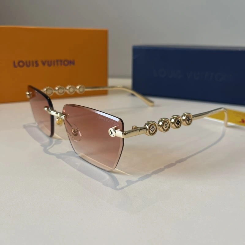 Louis Vuitton Sunglasses Casual 280808
