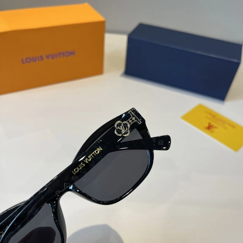 Contemporary Louis Vuitton Sunglasses 280807