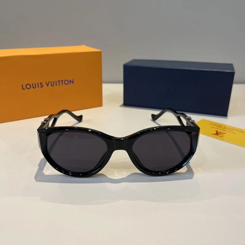 Louis Vuitton Sunglasses Fashionable 280806
