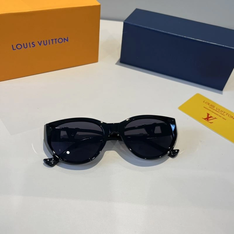 Louis Vuitton Sunglasses Fashionable 280806