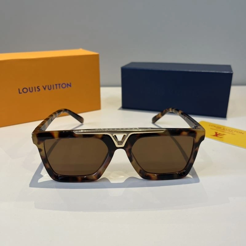 Louis Vuitton Sunglasses Premium 280804