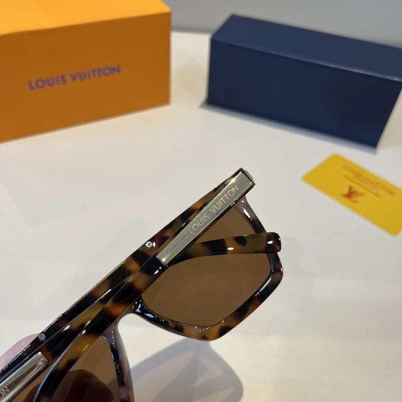 Louis Vuitton Sunglasses Premium 280804