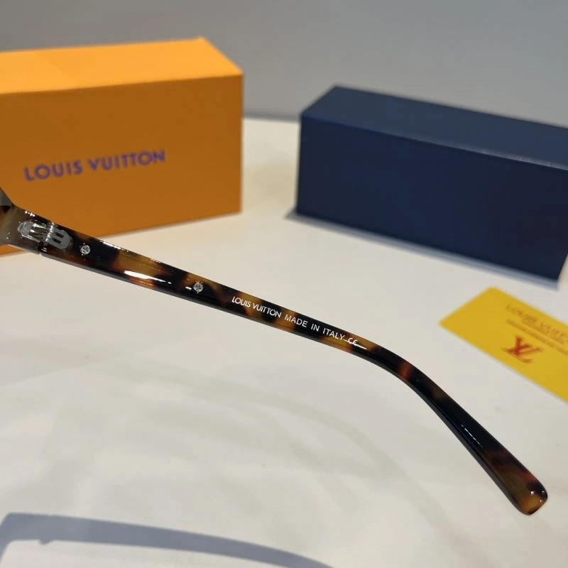 Louis Vuitton Sunglasses Premium 280804