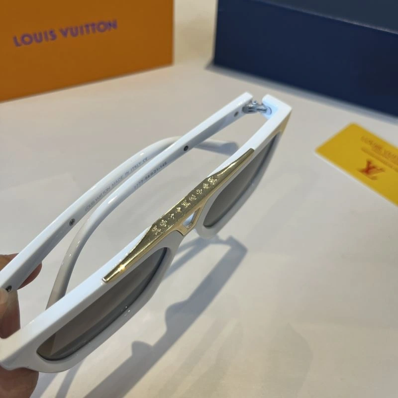 Louis Vuitton Sunglasses StreetReady 280802