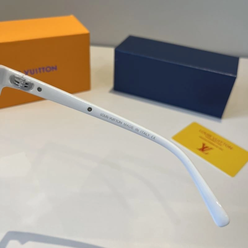 Louis Vuitton Sunglasses StreetReady 280802