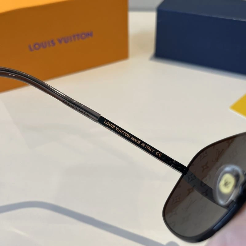 Louis Vuitton Sunglasses EyeCatching 280772