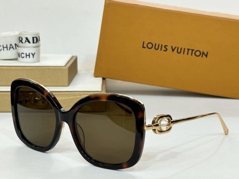 Louis Vuitton Sunglasses ZipUp 281223