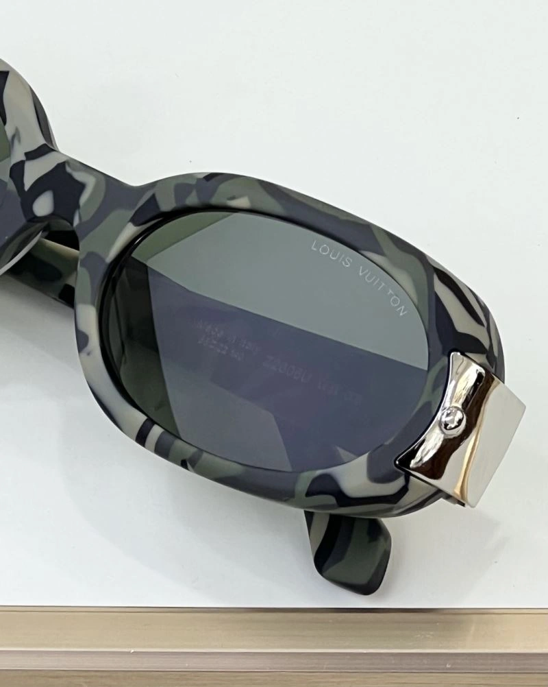 Louis Vuitton Sunglasses Upgraded 281217