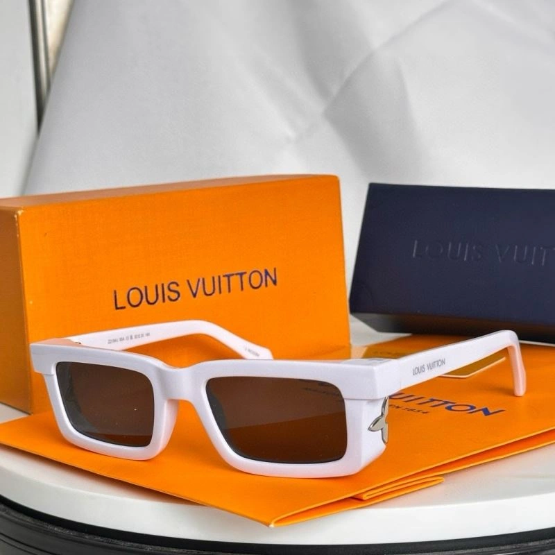 Vibrant Louis Vuitton Sunglasses 281215