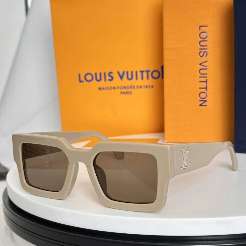 Louis Vuitton Sunglasses Bright 281196