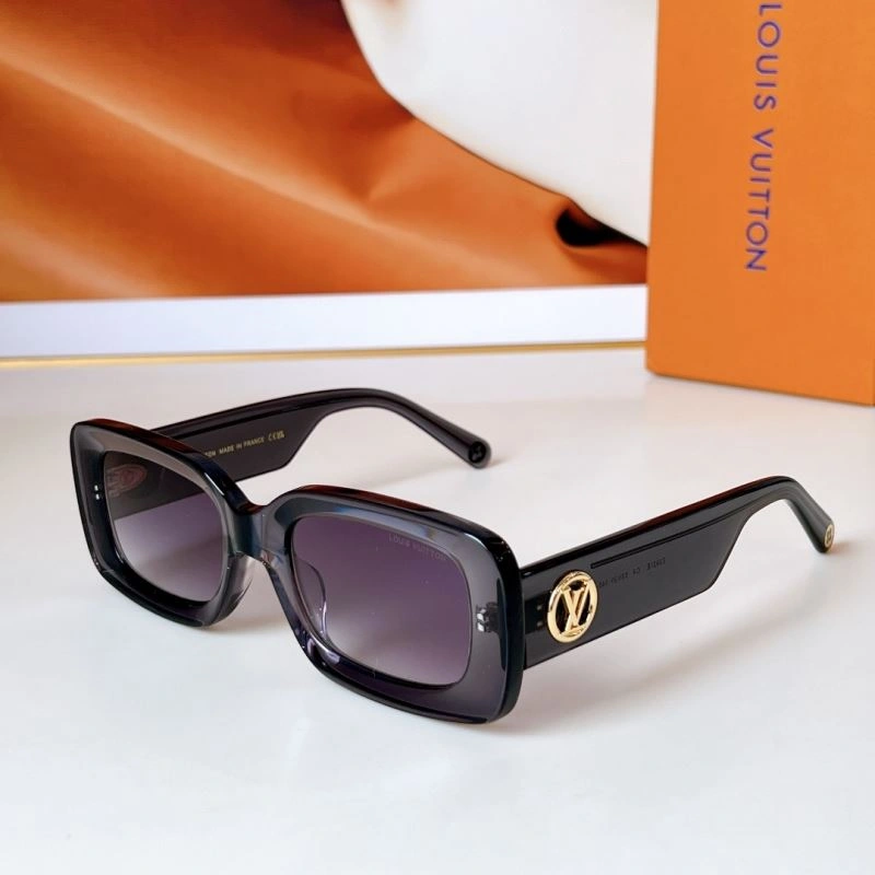 Effortless Louis Vuitton Sunglasses 281188