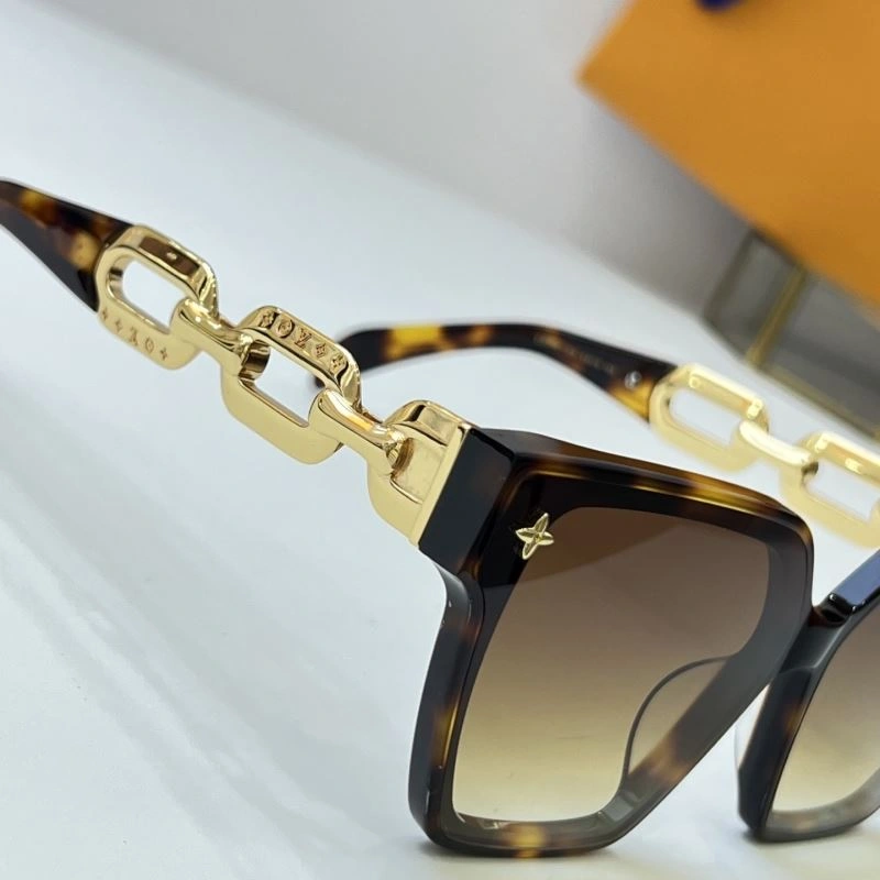 Louis Vuitton Sunglasses MultiPurpose 281198