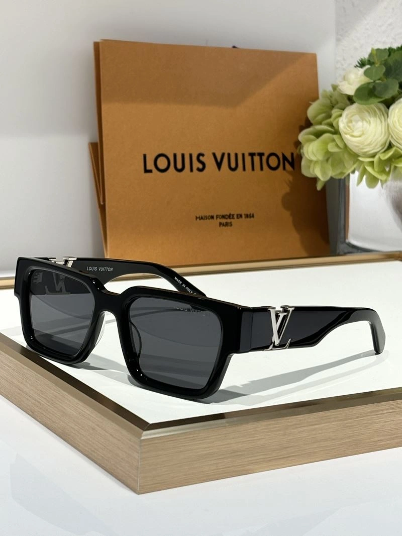 Louis Vuitton Sunglasses Sophisticated 281203