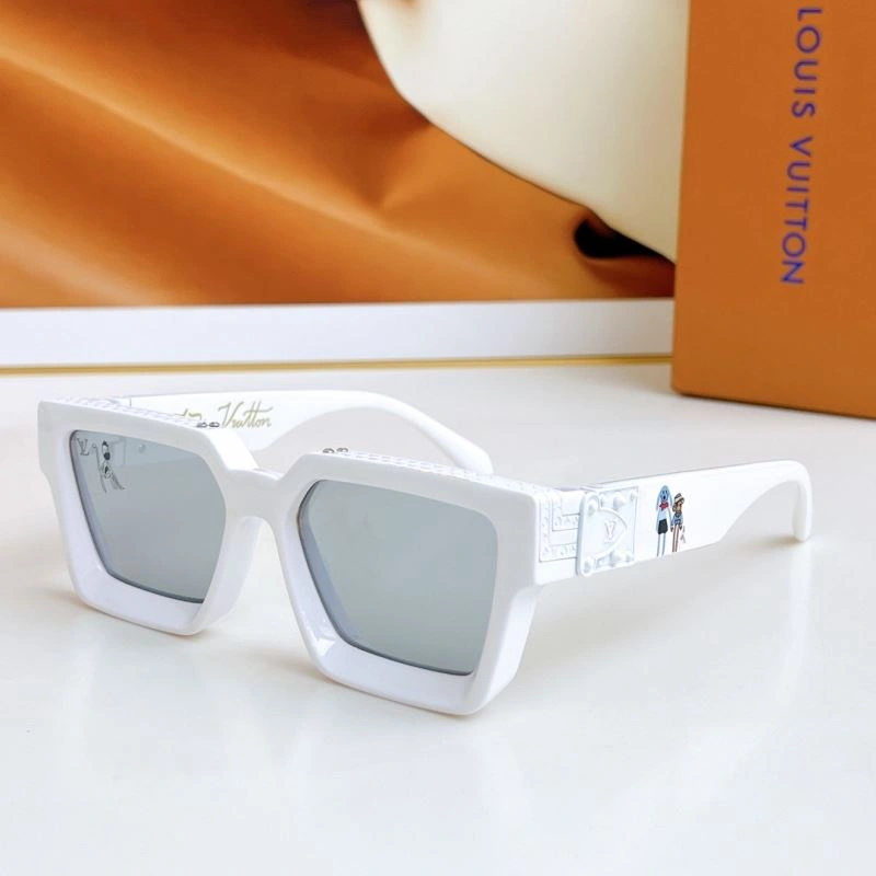 Louis Vuitton Sunglasses ModernLook 281212