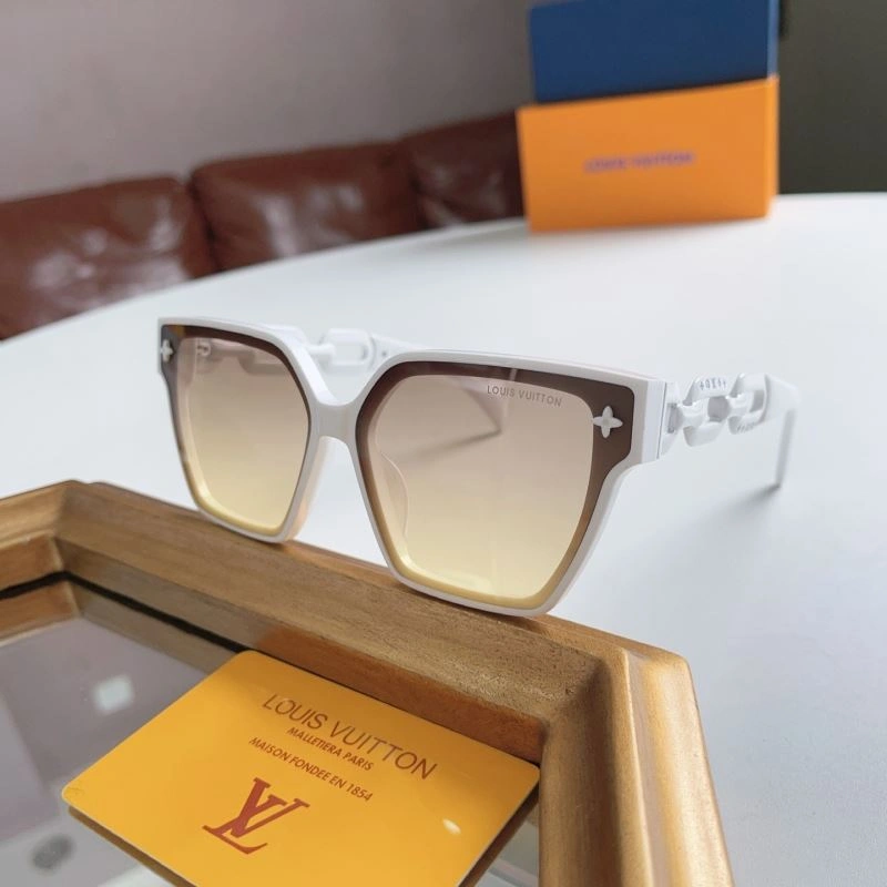 Louis Vuitton Sunglasses Bright 281201