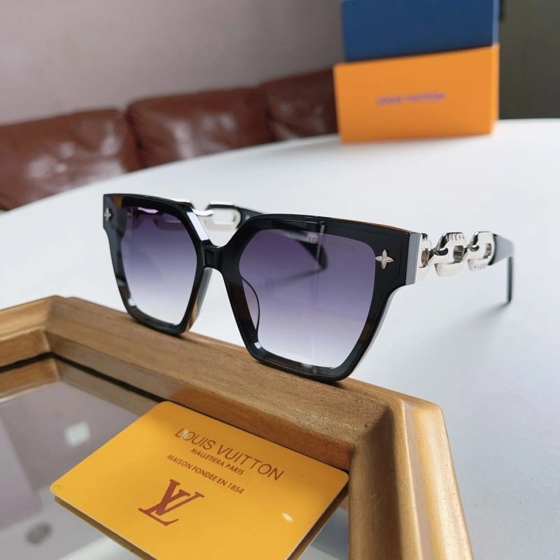 Louis Vuitton Sunglasses Bright 281201