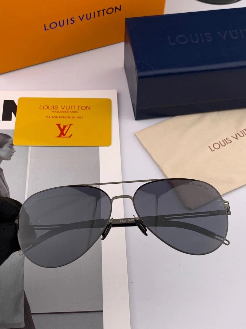 Louis Vuitton Sunglasses SmartChoice 281180