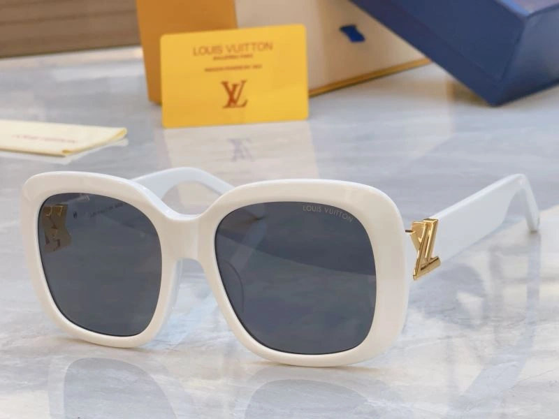 Louis Vuitton Sunglasses RelaxedFit 281202