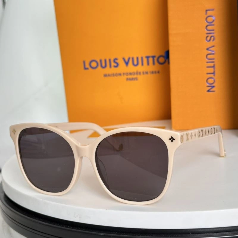 Packable Louis Vuitton Sunglasses 281177