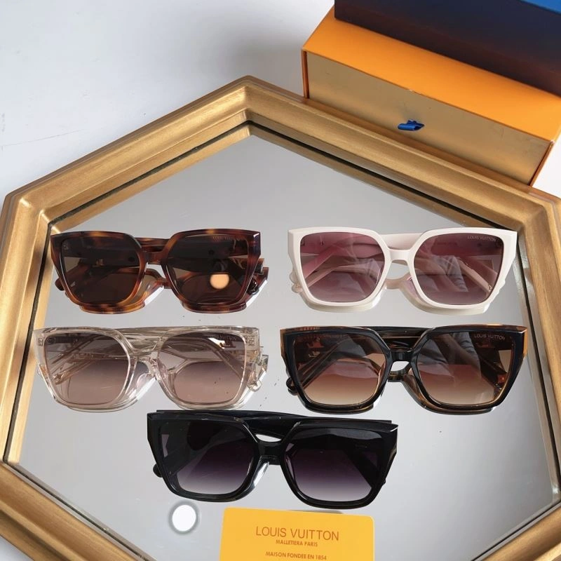 Functional Louis Vuitton Sunglasses 281144