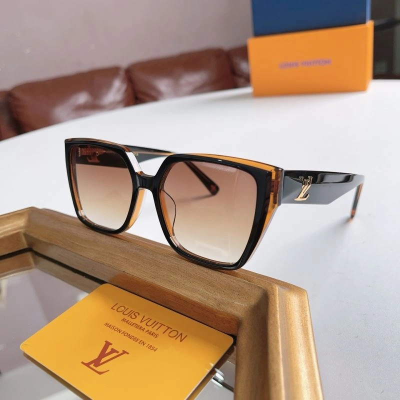 Functional Louis Vuitton Sunglasses 281144