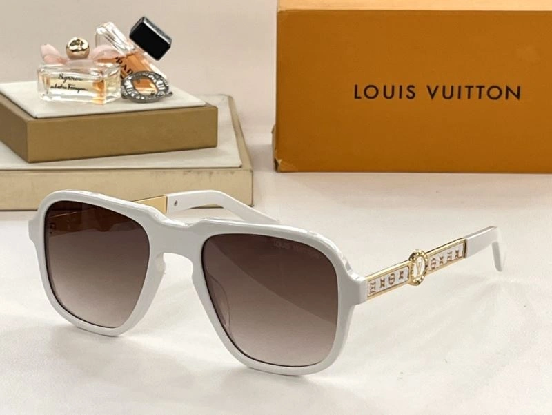 Seasonal Louis Vuitton Sunglasses 281156