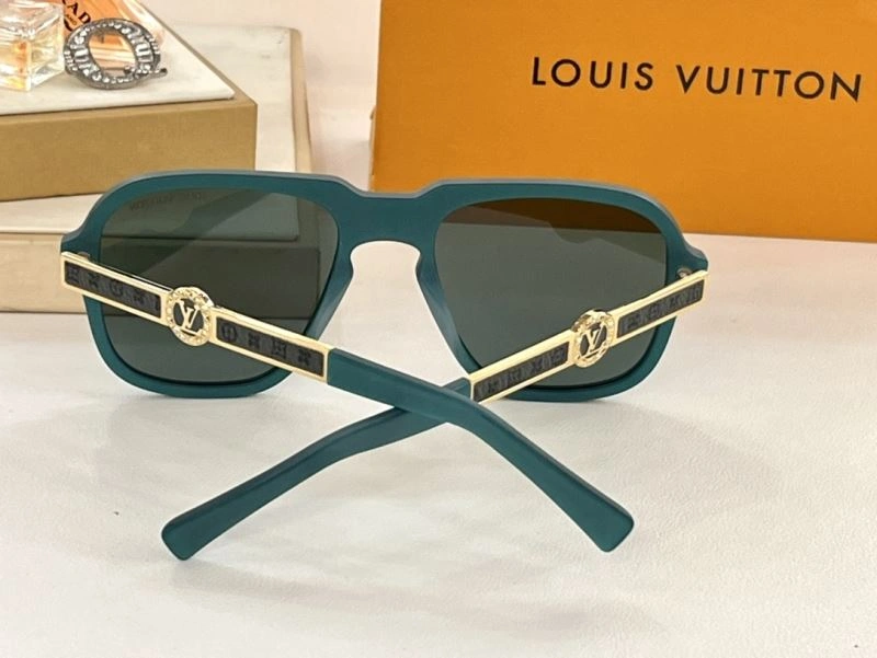 Seasonal Louis Vuitton Sunglasses 281156