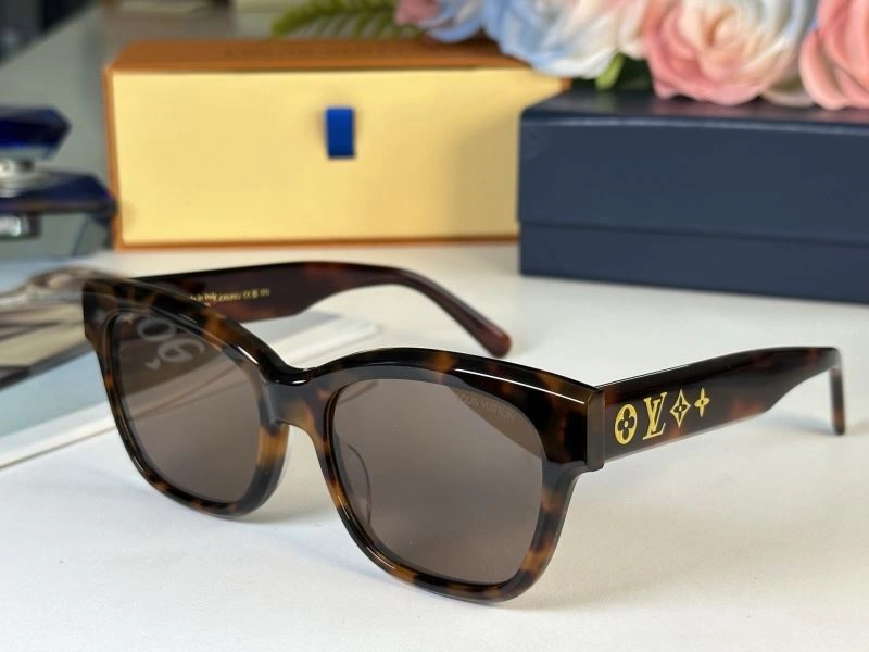 Louis Vuitton Sunglasses Upgraded 281104