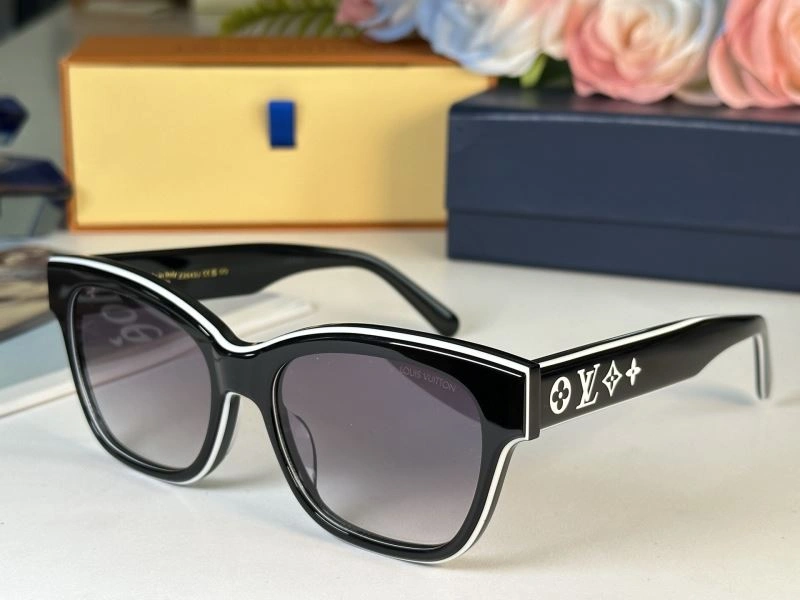 Louis Vuitton Sunglasses Upgraded 281104