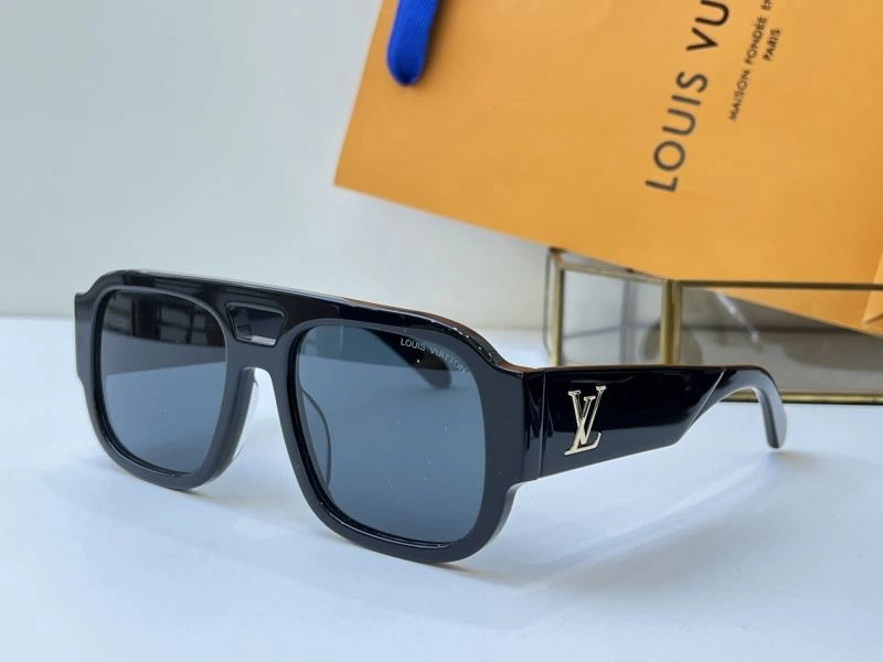 Louis Vuitton Sunglasses FashionForward 281100