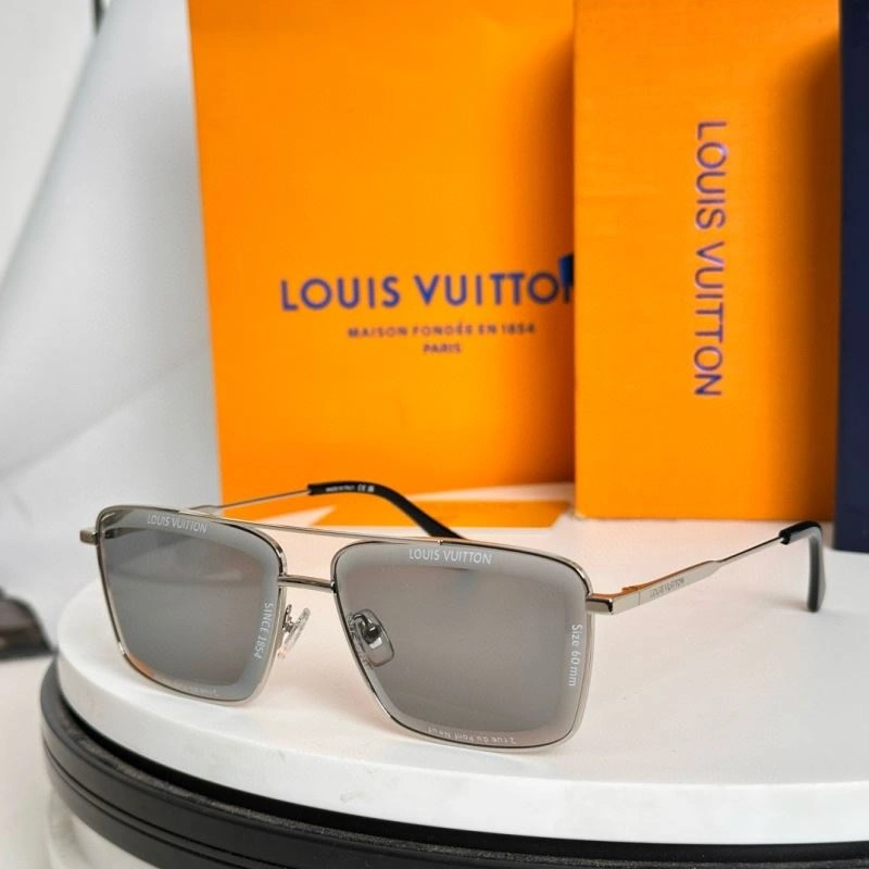 Louis Vuitton Sunglasses Practical 281108
