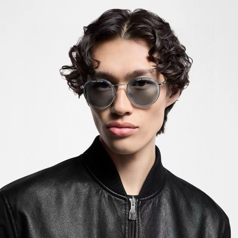 Packable Louis Vuitton Sunglasses 281127