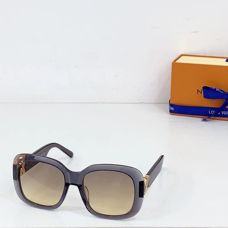 Louis Vuitton Sunglasses Premium 281106